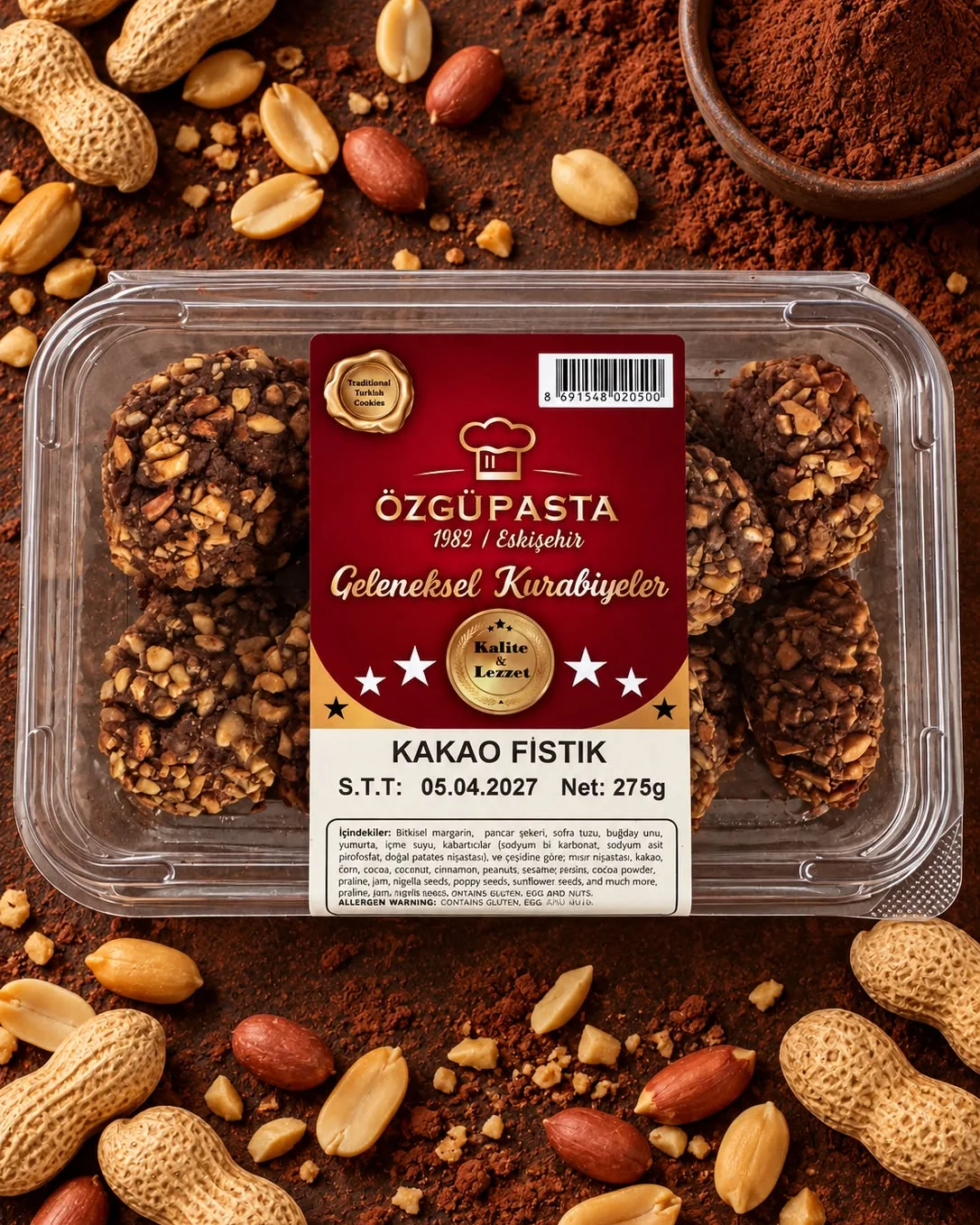 قوتووی کولیچەی کاکاو و فستقی Özgü Pasta، لە تەنیشت فستق و کاکاو
